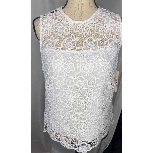 NWT Stylish Lace Shell by NANETTE LEPORE - Picture 1 of 2